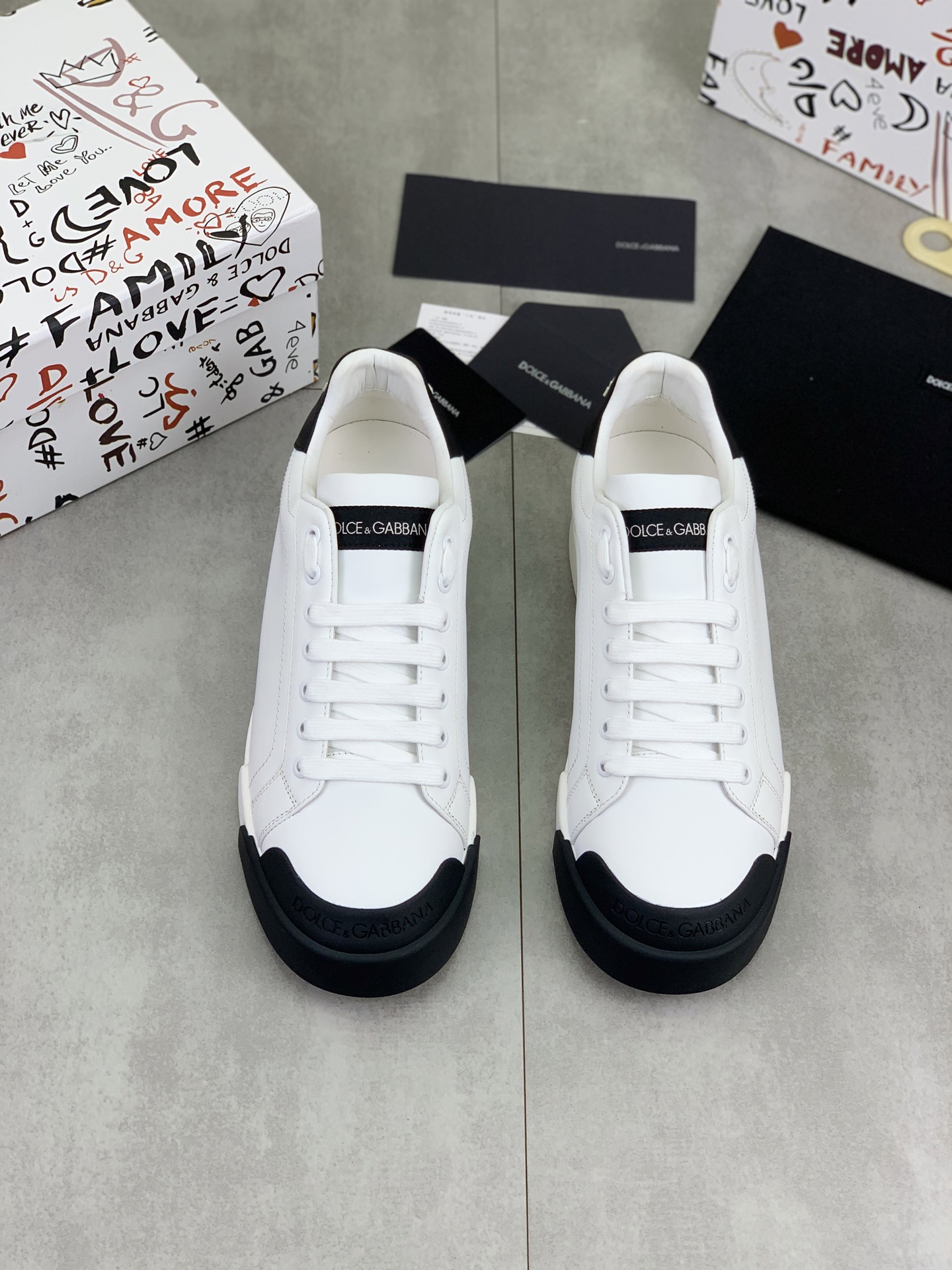 olce & Gabbana shoe